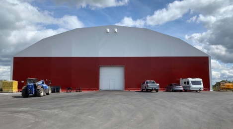 Finest-Hall Factory OÜ toodetud ja paigaldatud PVC hall mõõtudega 40x60m, kõrgusega 7m