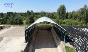 Finest-Hall Factory OÜ toodetud ja paigaldatud PVC hall mõõtudega 12x28m, kõrgusega 4 meetrit Männiku Piim OÜ-le.